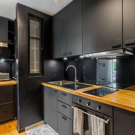 Guestready - A Charming Parisian *